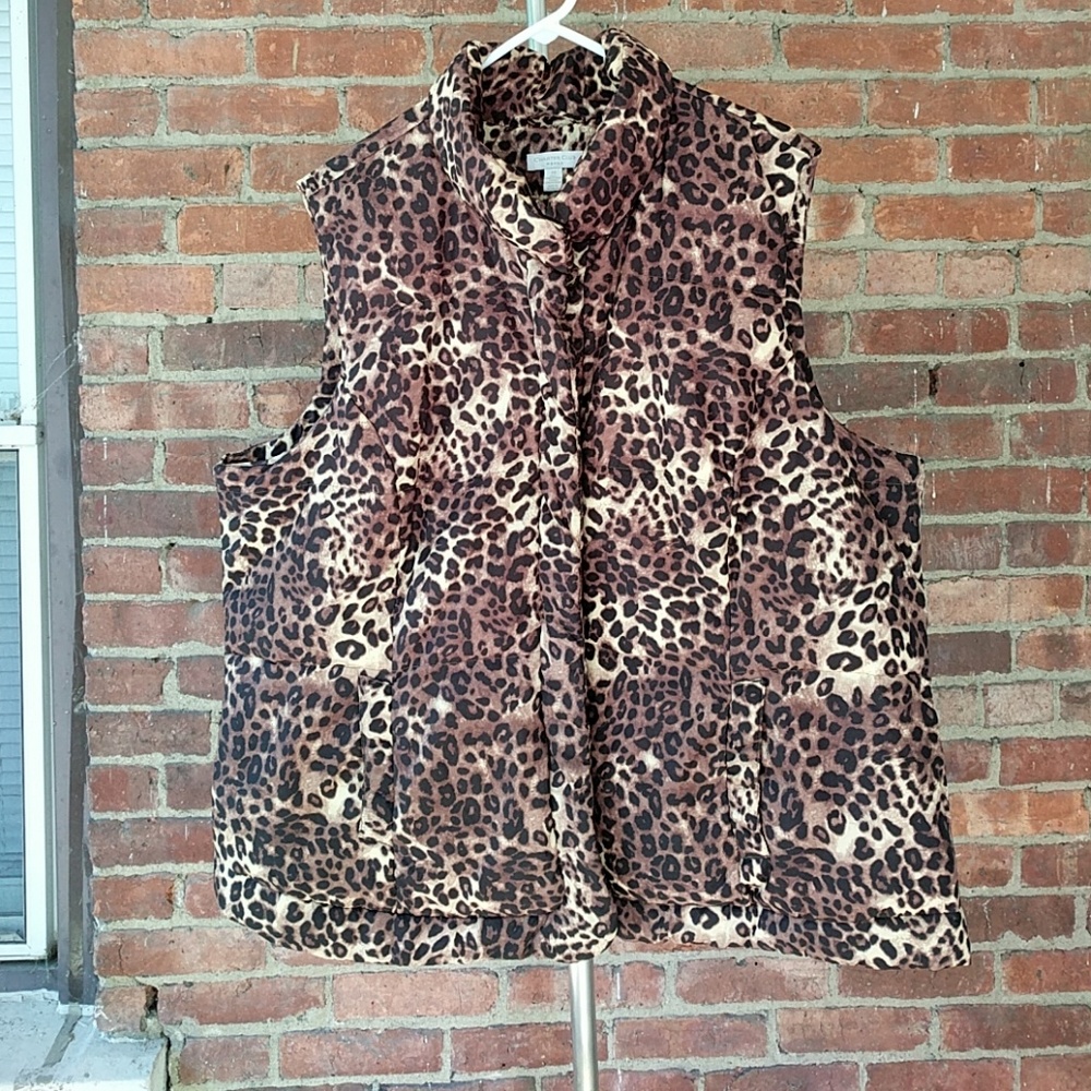 ❌SOLD❌Leopard winter vest - Picture 1 of 2